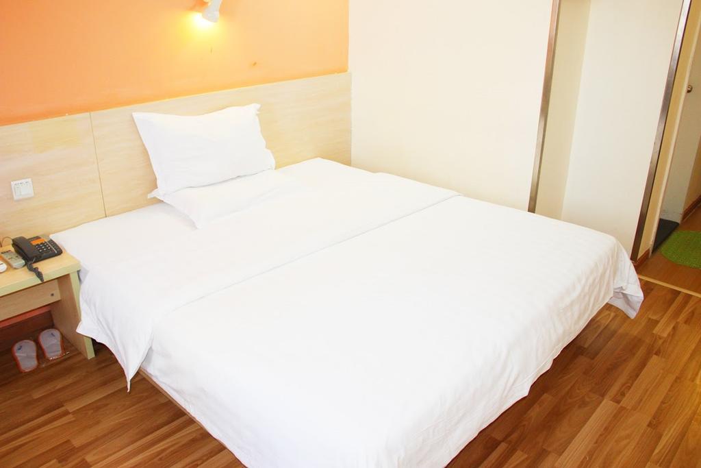7Days Inn Haikou Hong Kong City Bagian luar foto