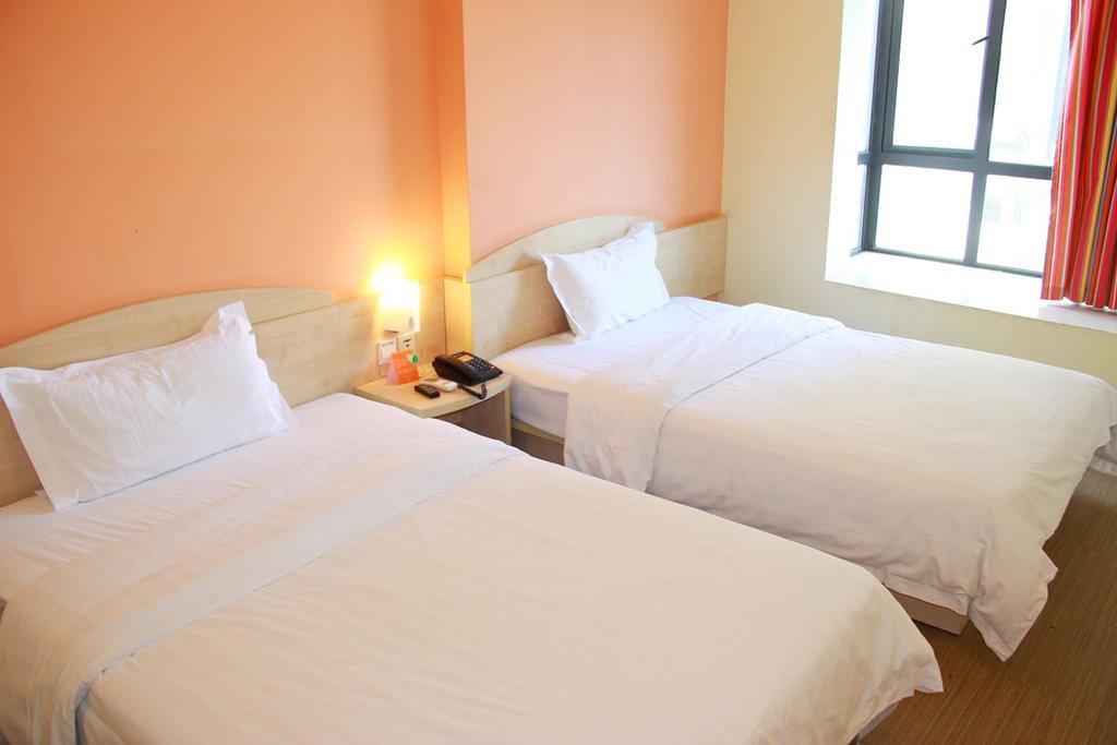 7Days Inn Haikou Hong Kong City Bagian luar foto