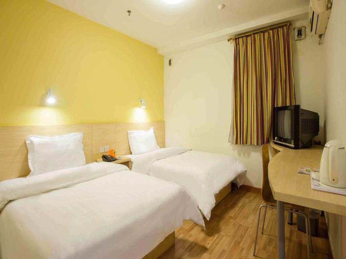 7Days Inn Haikou Hong Kong City Bagian luar foto